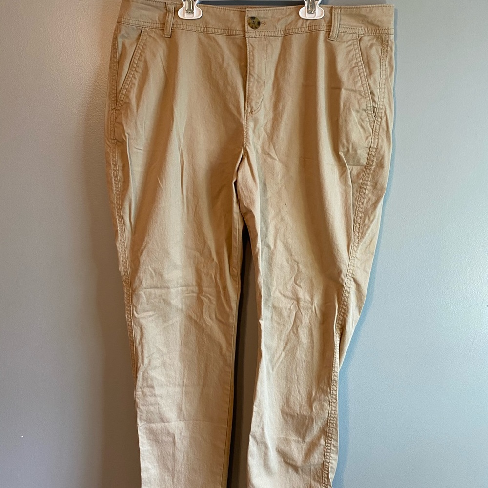 Old Navy khaki pants
